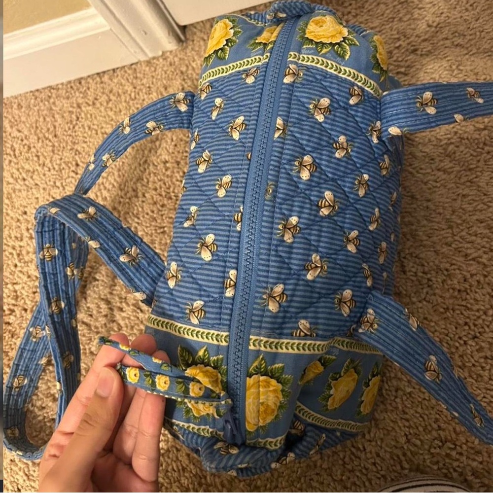 Rare Vintage Classic Vera Bradley 100 bag/mini duffel purse in Bees and Roses - Picture 4 of 8